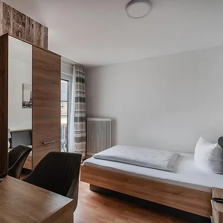 Glas Schwarzwald Hotel *