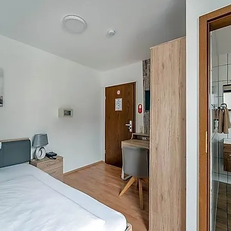 Glas Schwarzwald Hotel *