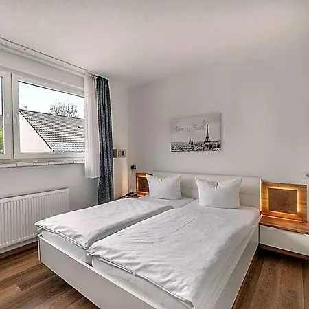 Glas Schwarzwald Hotel *