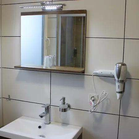 Glas Schwarzwald Hotel *